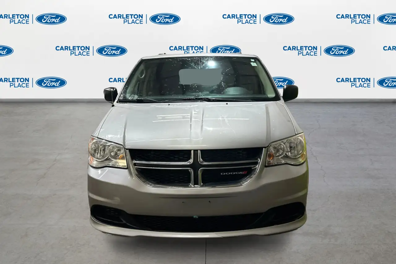 Dodge Grand Caravan снимка Dodge Grand Caravan