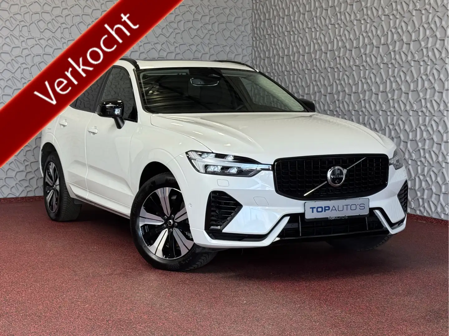 Volvo XC60 2.0 T6 350PK PHEV AWD PLUS DARK LONG RANGE PANO HA Blanco - 1