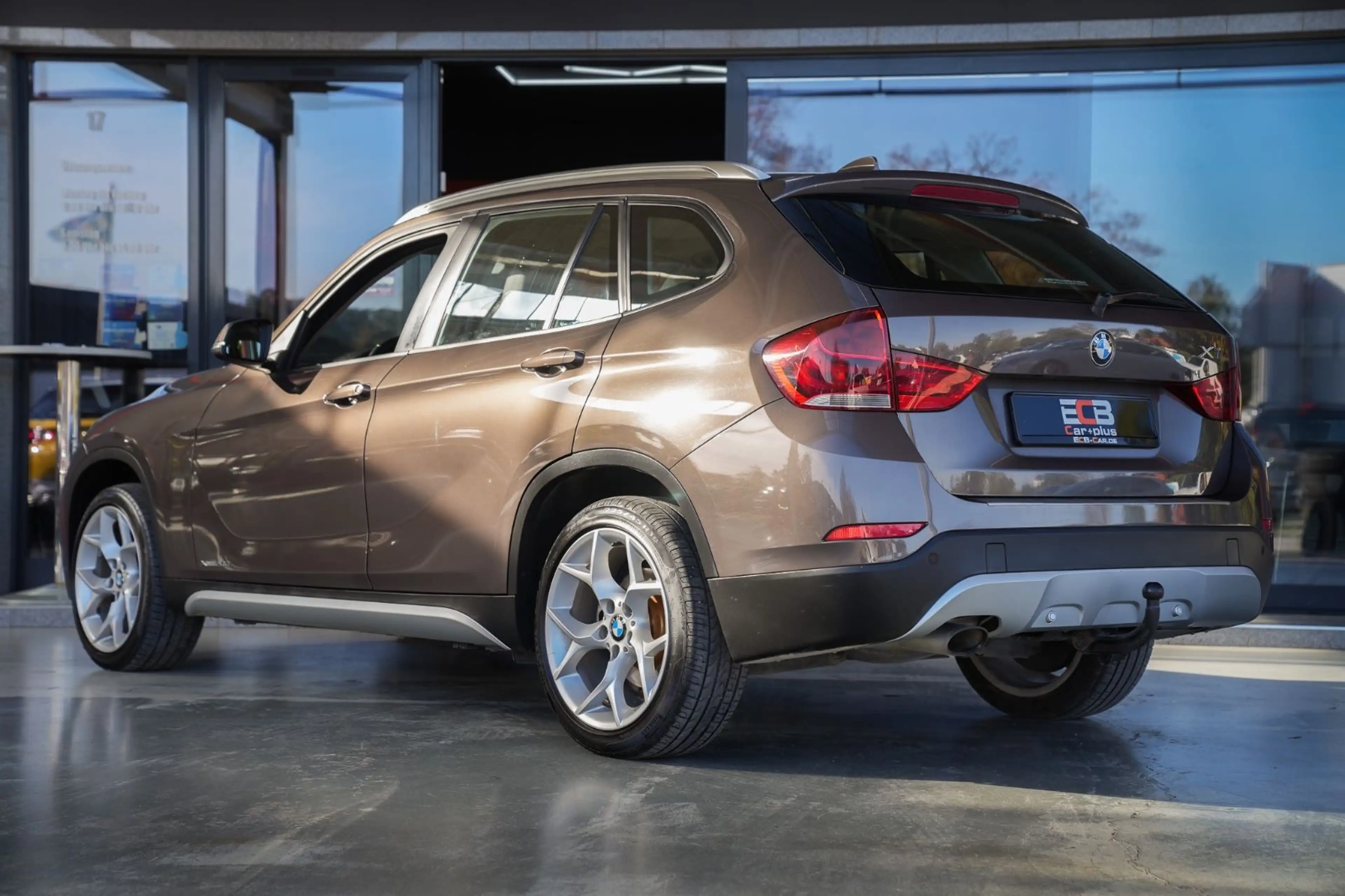 BMW X1 xDrive 20 d *SHZ/Klimaaut./AHK* — photo 4