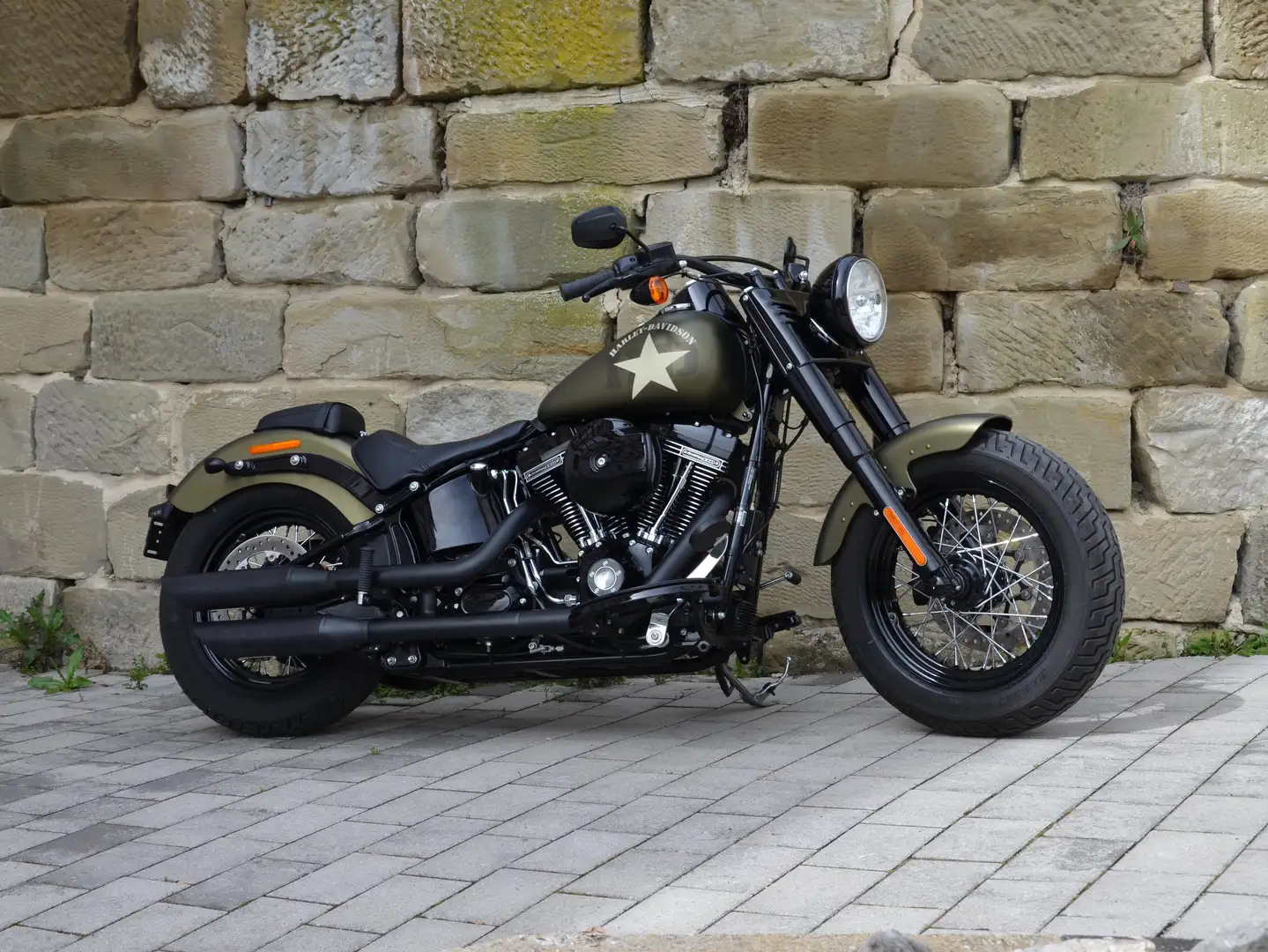 Harley-Davidson Softail Slim SLIM S 110 1.HAND DEUTSCH ! 4.500 KM ! KESS TECH Grün - 2