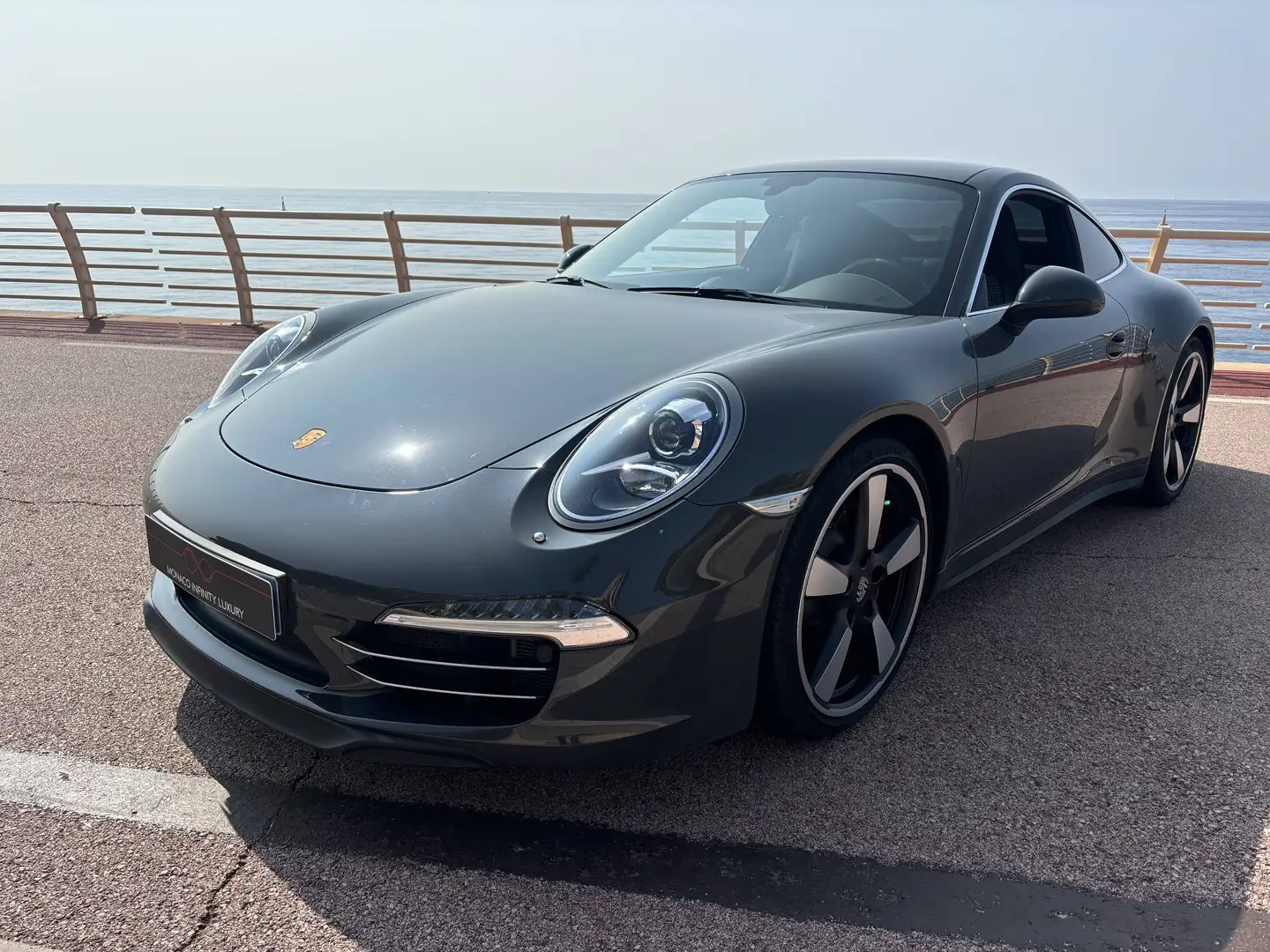 Porsche 911 Carrera S 50 ans Gris - 2