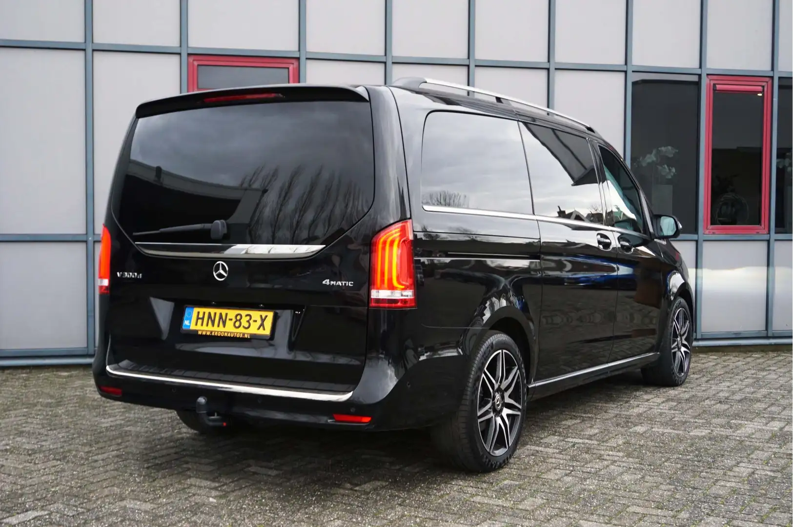 Mercedes-Benz V 300 300d 4-MATIC Lang AMG Exclusive incl. BTW Airmatic Noir - 2