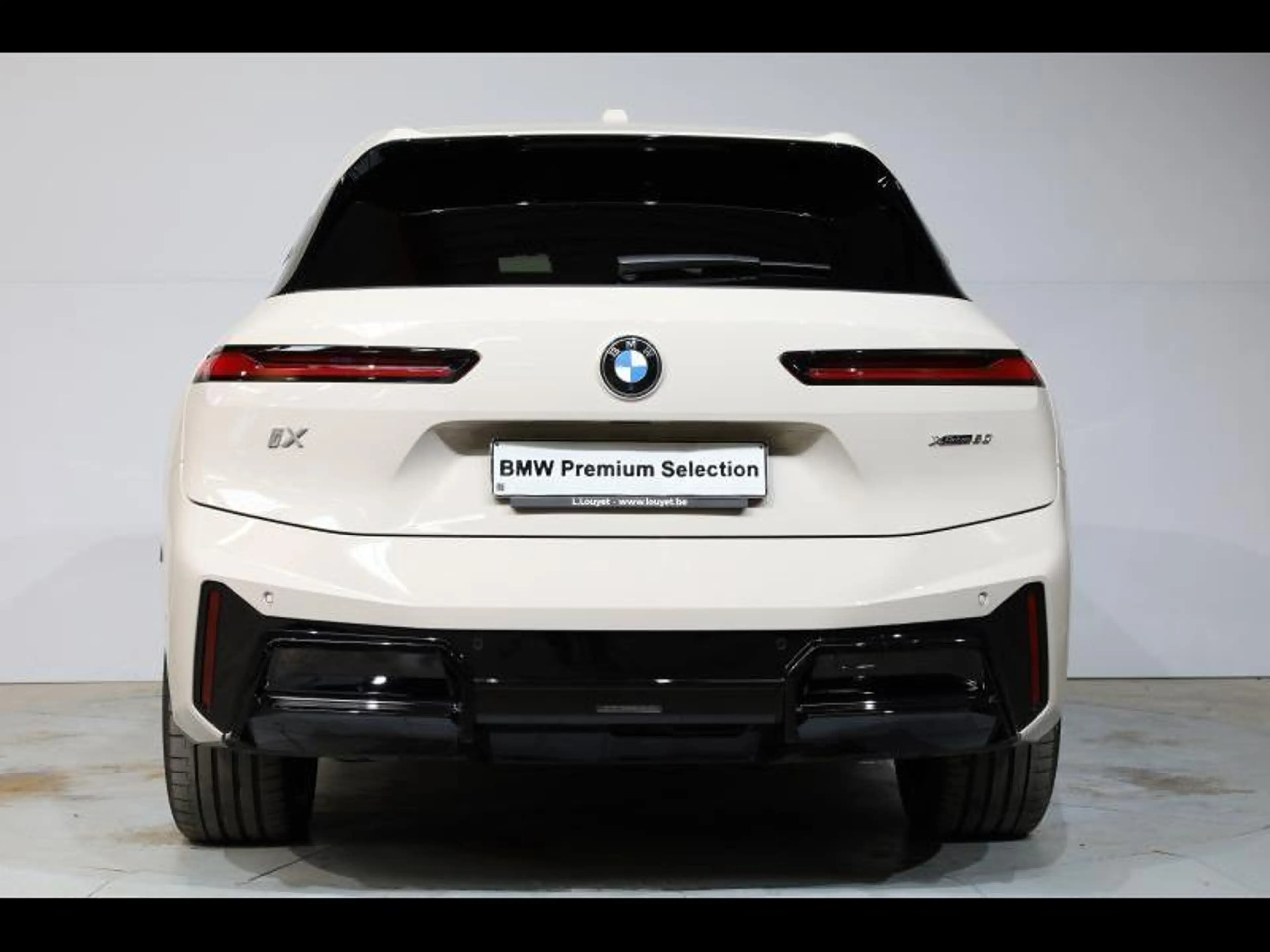 BMW iX xDrive60 Kit M Sport — photo 4