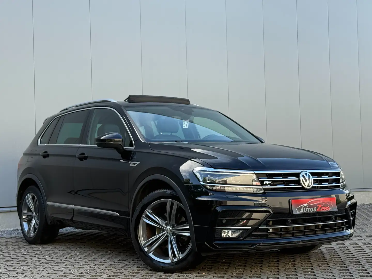 Volkswagen Tiguan 2.0 TDI DSG 3xR-Line Pano Xenon Keyless Garantie* Gris - 2