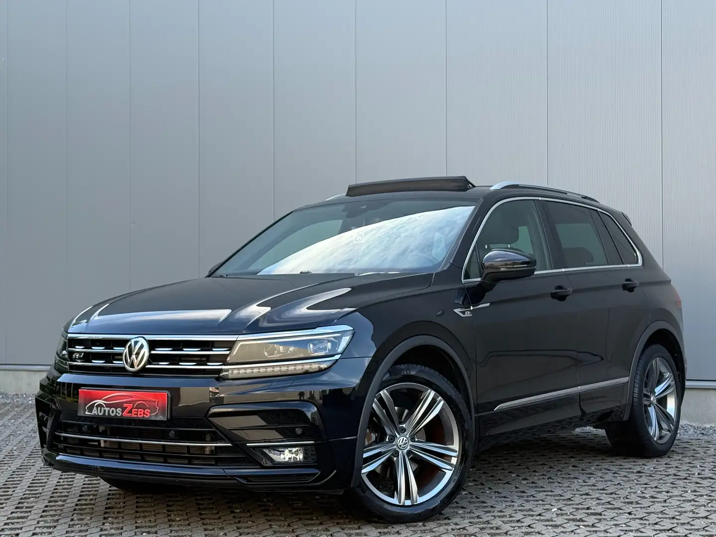 Volkswagen Tiguan 2.0 TDI DSG 3xR-Line Pano Xenon Keyless Garantie* Gris - 1