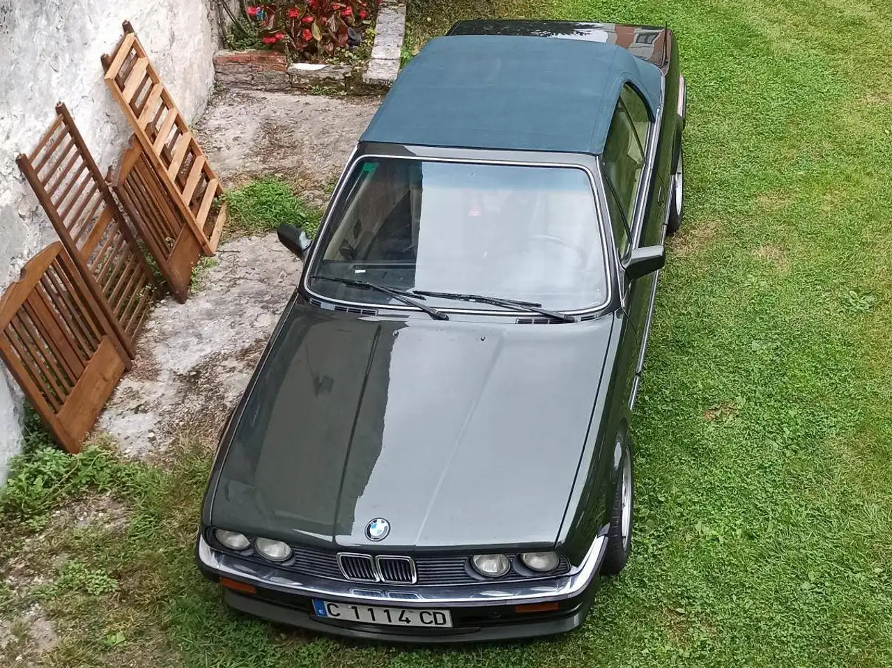 BMW 320i Cabriolet, foto 2