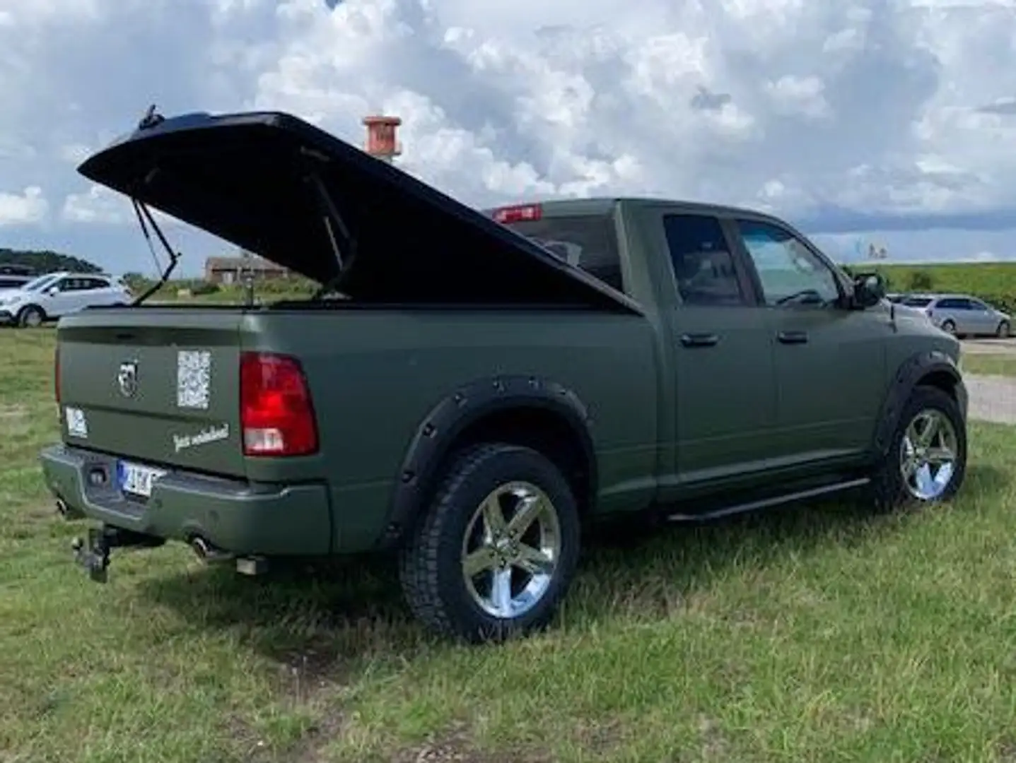 Dodge RAM Quad Cap Sport - 2