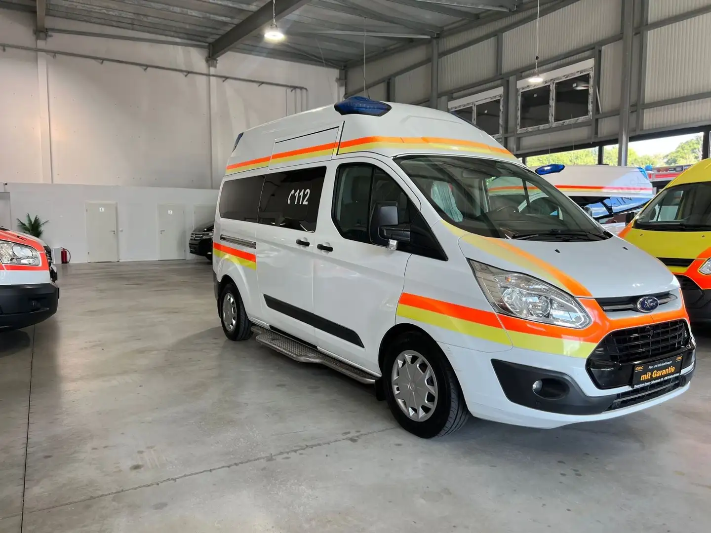 Ford Transit Custom 340 L2H2*KTW*RTW*KRANKENTRANSPORT Blanc - 2