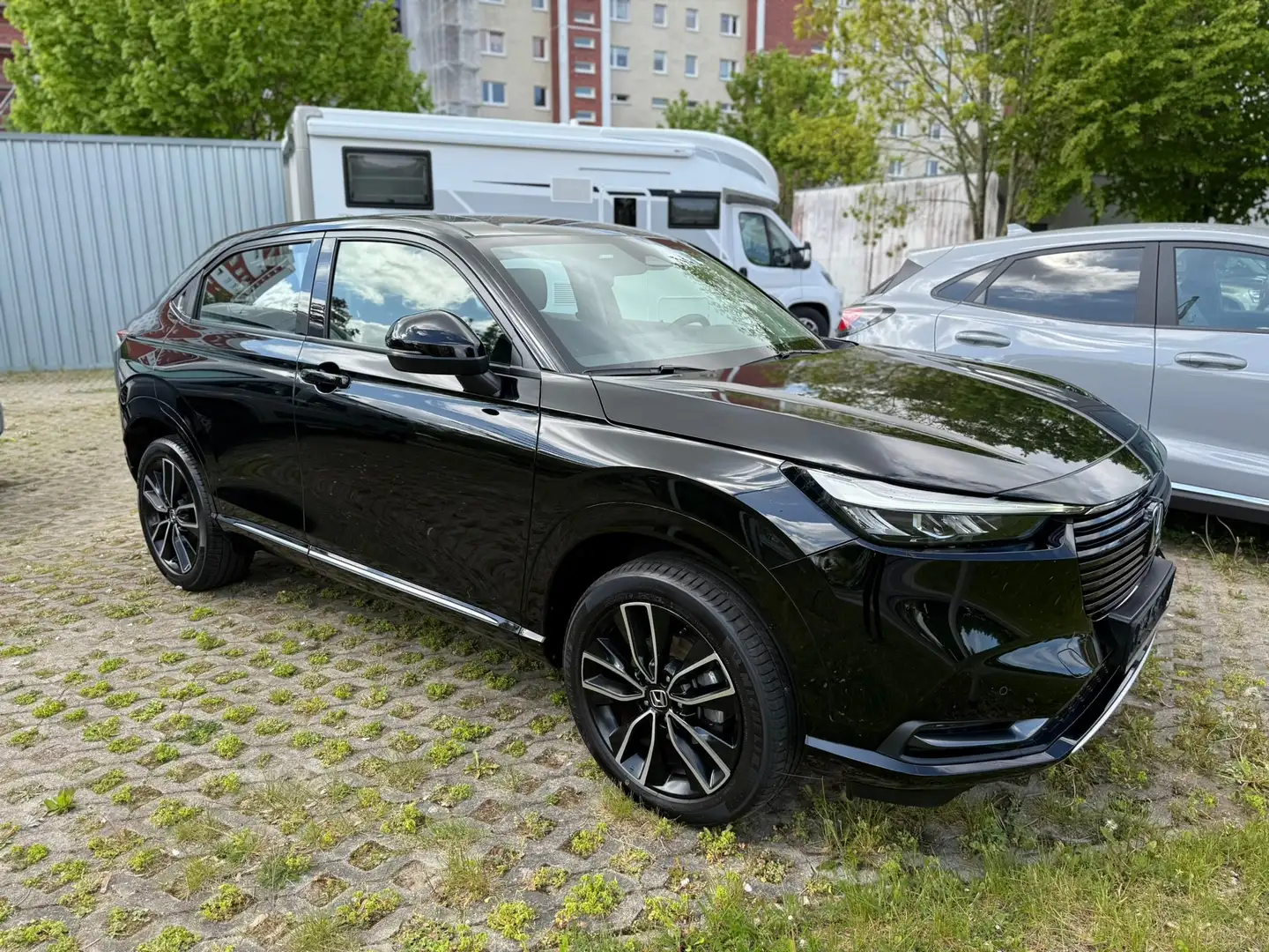 Honda HR-V e:HEV 1.5 i-MMD Hybrid Advance Černá - 1