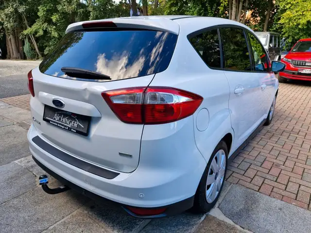 Ford C-Max view 5