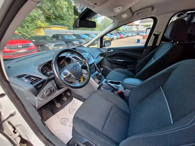 Ford C-Max view 9