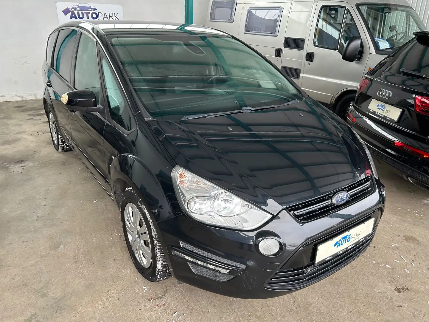 Ford S-Max S-MAX 1.6 TDCI Trend 7-Sitzer Schwarz - 2