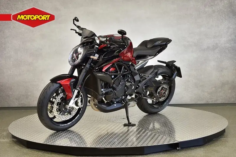 MV Agusta Brutale 800 - foto 4