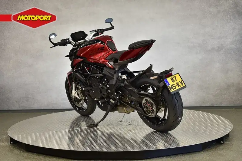 MV Agusta Brutale 800 - foto 6