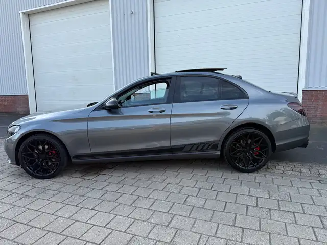 Mercedes-Benz C-Class view 8