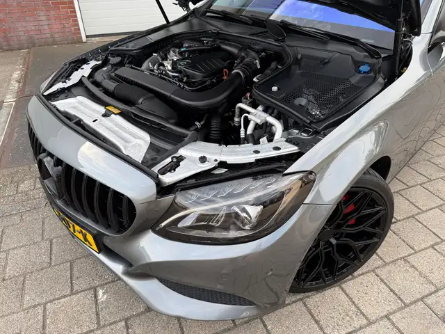Mercedes-Benz C-Class view 21