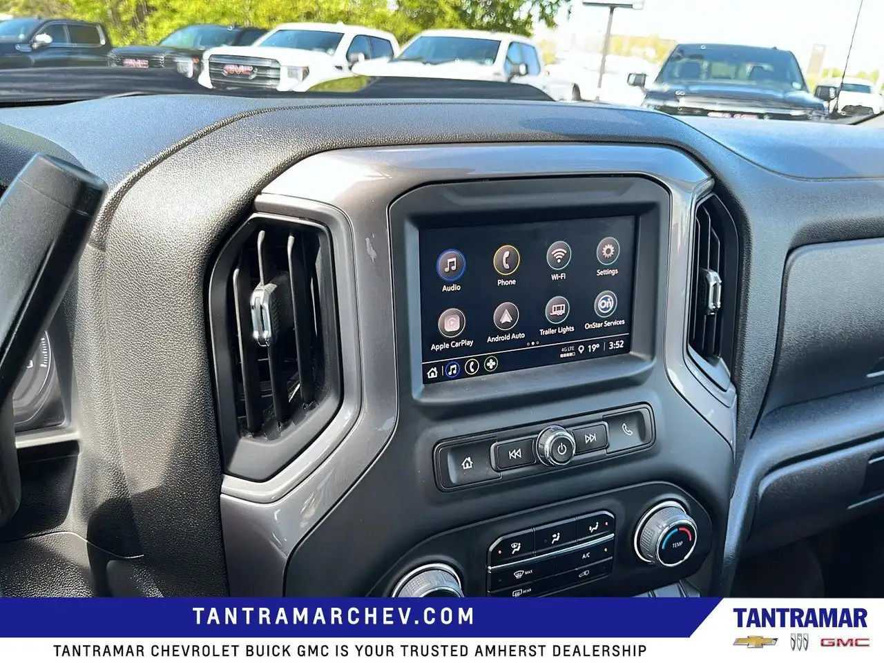 Chevrolet Silverado 1500 снимка Chevrolet Silverado 1500