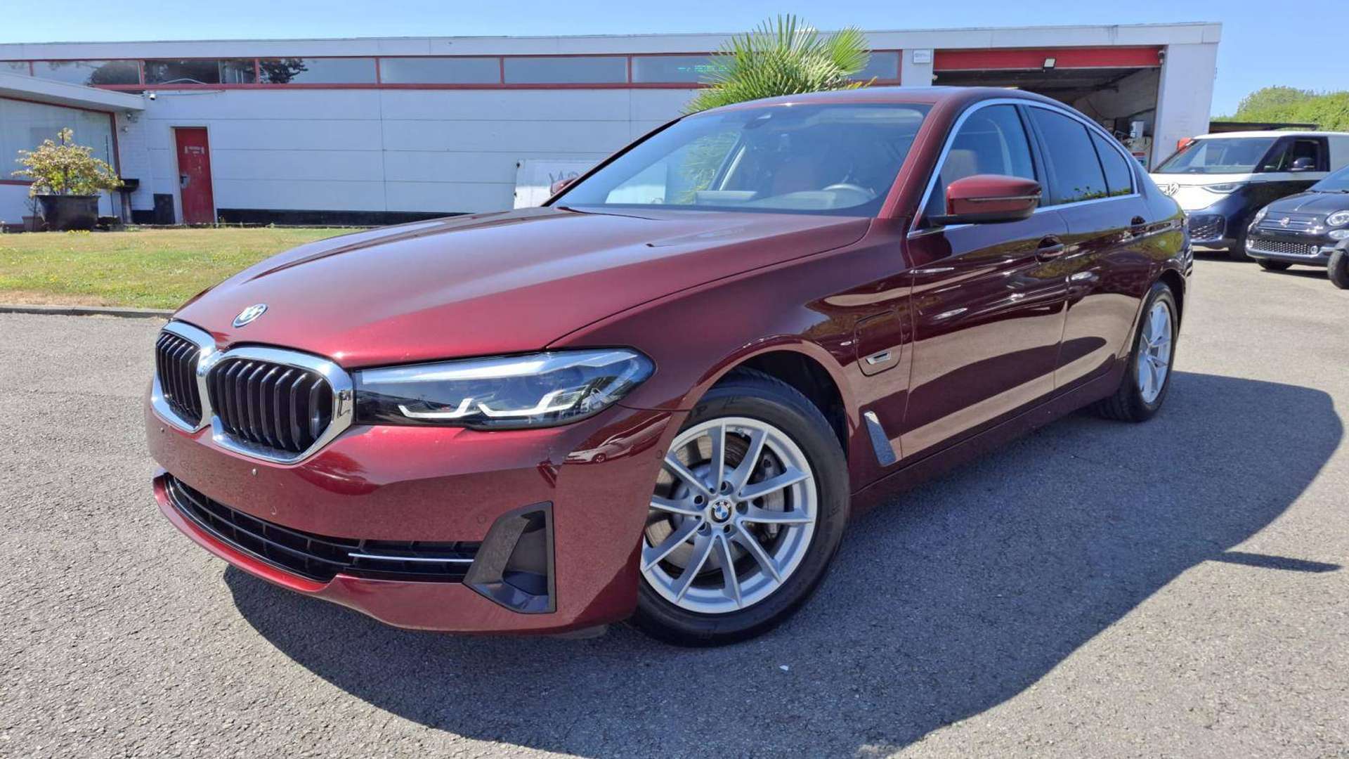 BMW 530 nuo 460 €/ mėn Benzinas/Elektra 2022m. Sedanas Automatinė