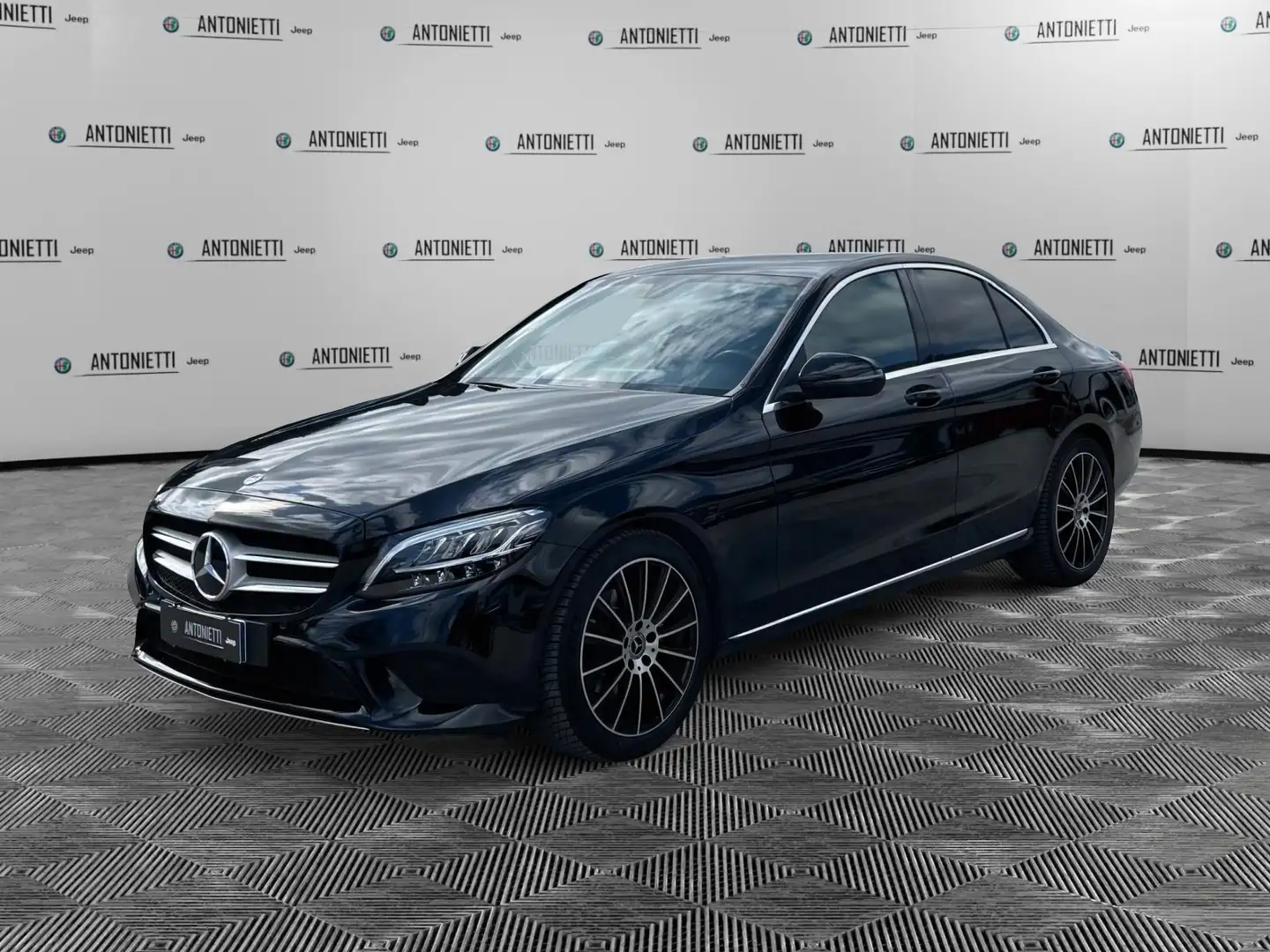 Mercedes-Benz C 220 C 220 d Auto Premium Plus Schwarz - 1