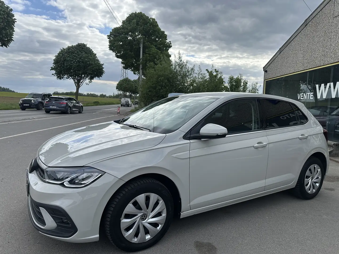 Volkswagen Polo 1.0i Comfortline Béžová - 2