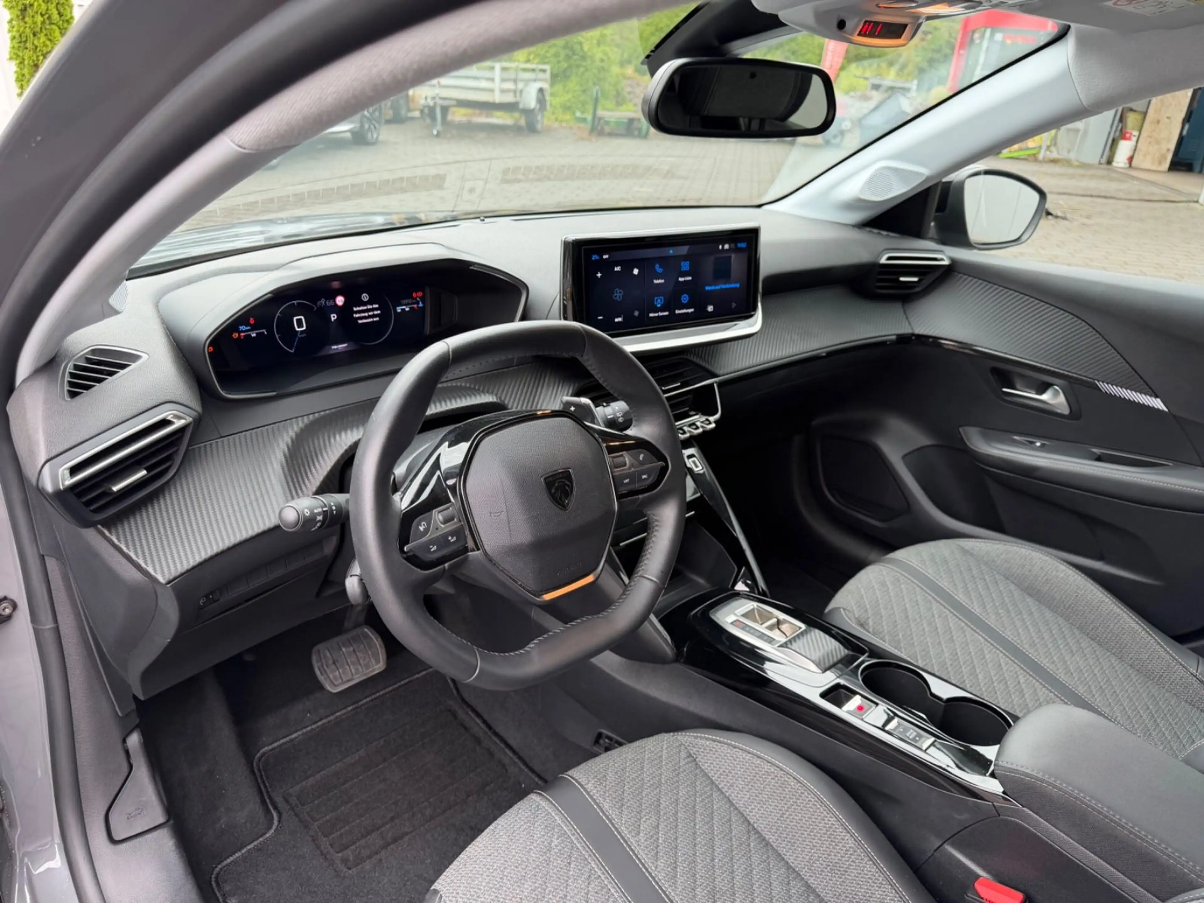 Peugeot 208 Allure *Automatik* — photo 10