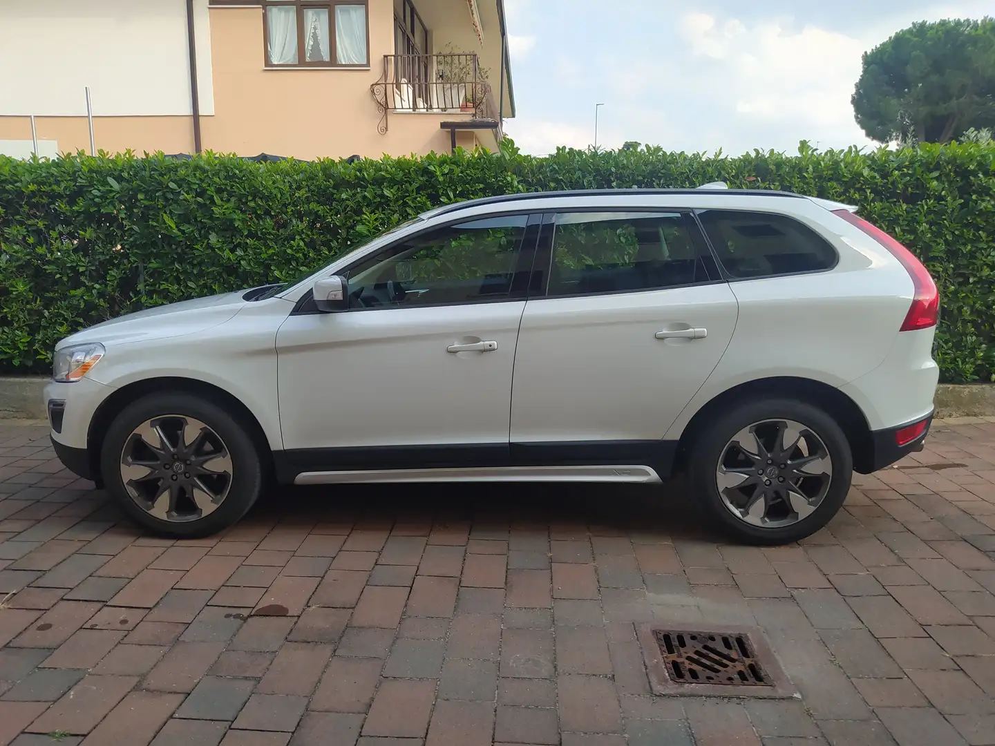 Volvo XC60 XC60 I 2008 2.0 d4 (d3) Kinetic geartronic - 2