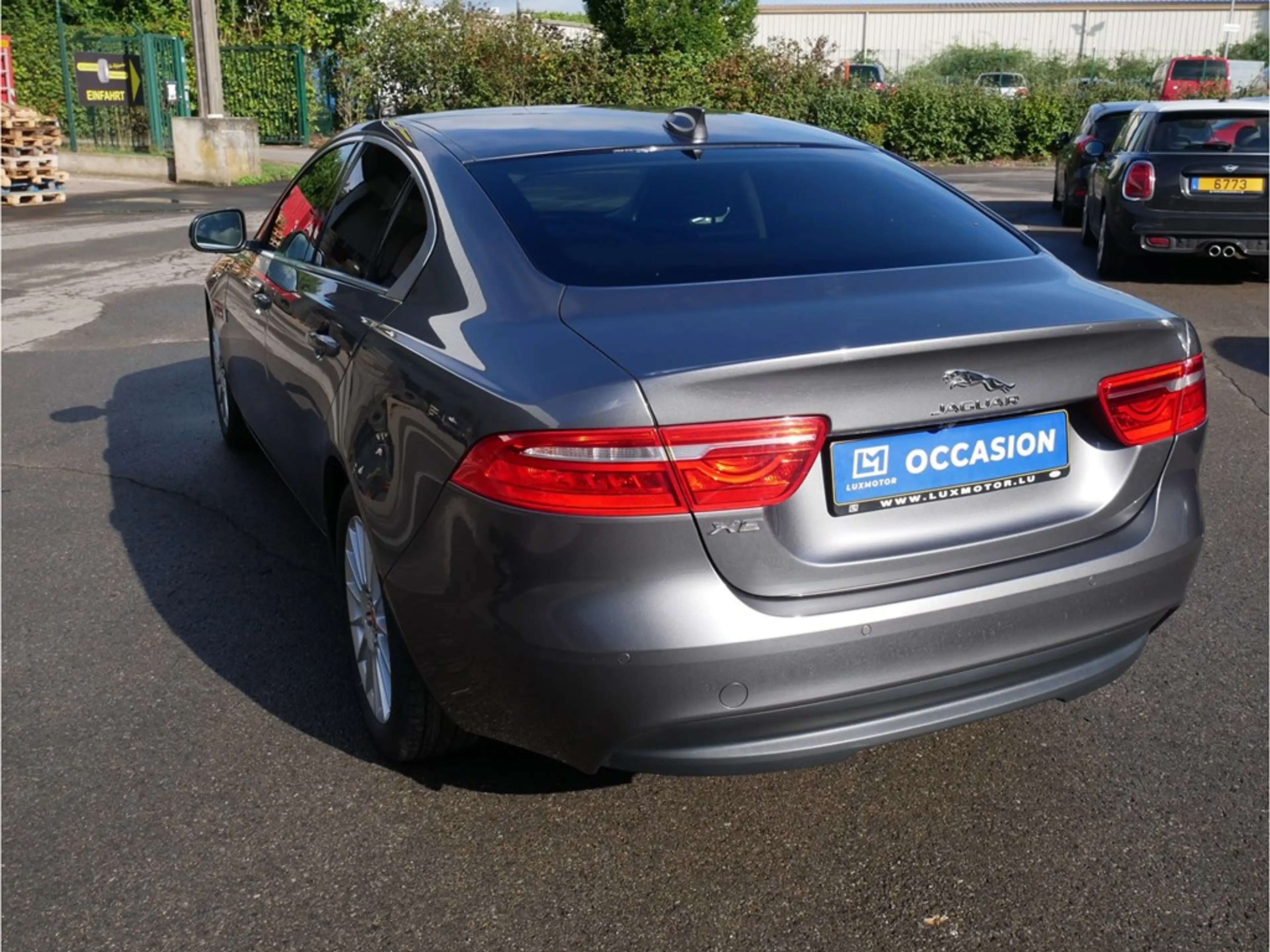 Jaguar XE 2.0D Pure E-Performance AUT 163cv — photo 3