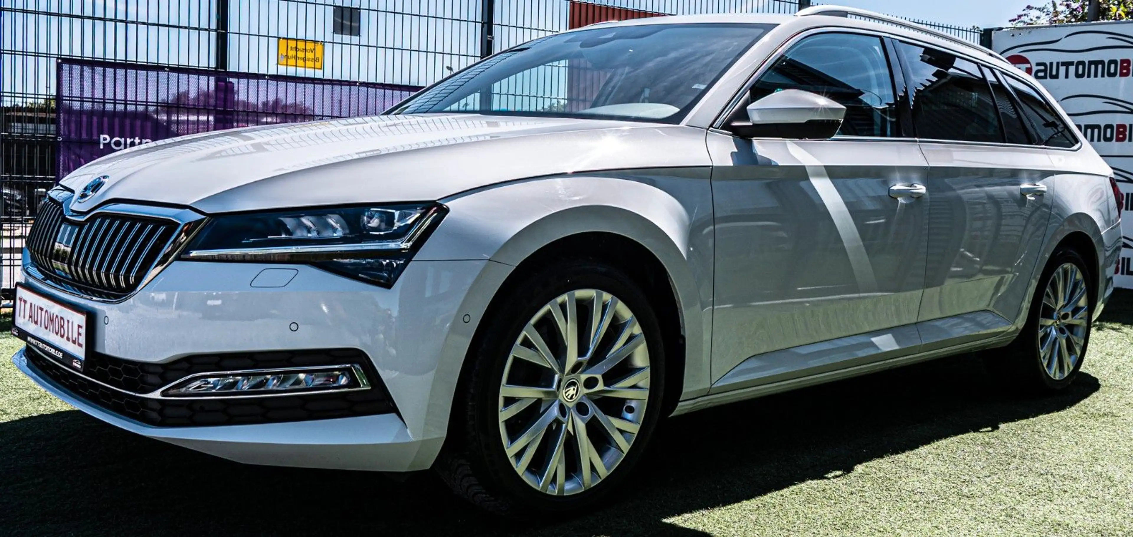 Skoda Superb Style DSG|VIRTUAL|ACC|LHZ|SHZ|AHK|SPURH. — photo 4