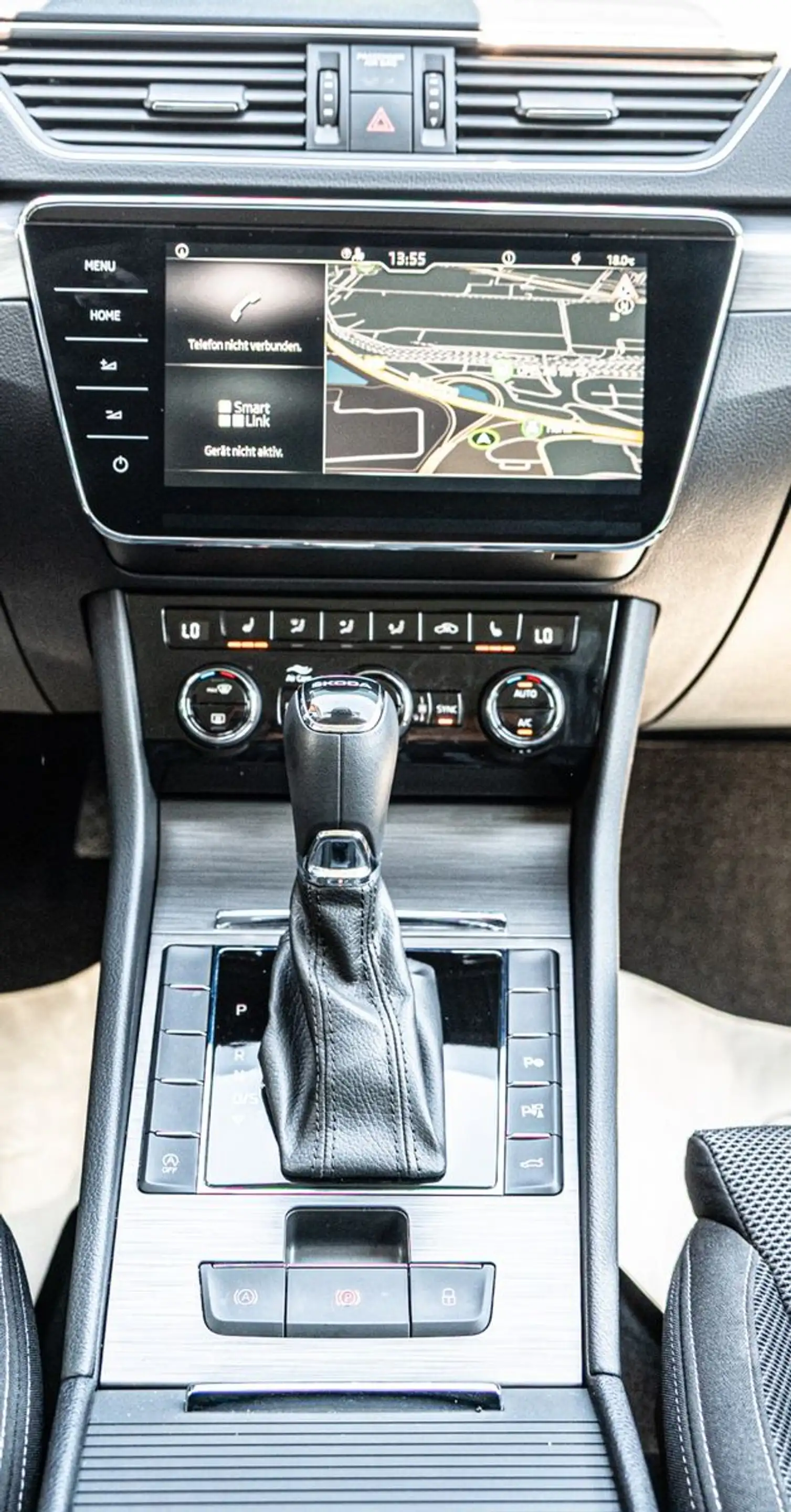 Skoda Superb Style DSG|VIRTUAL|ACC|LHZ|SHZ|AHK|SPURH. — photo 24