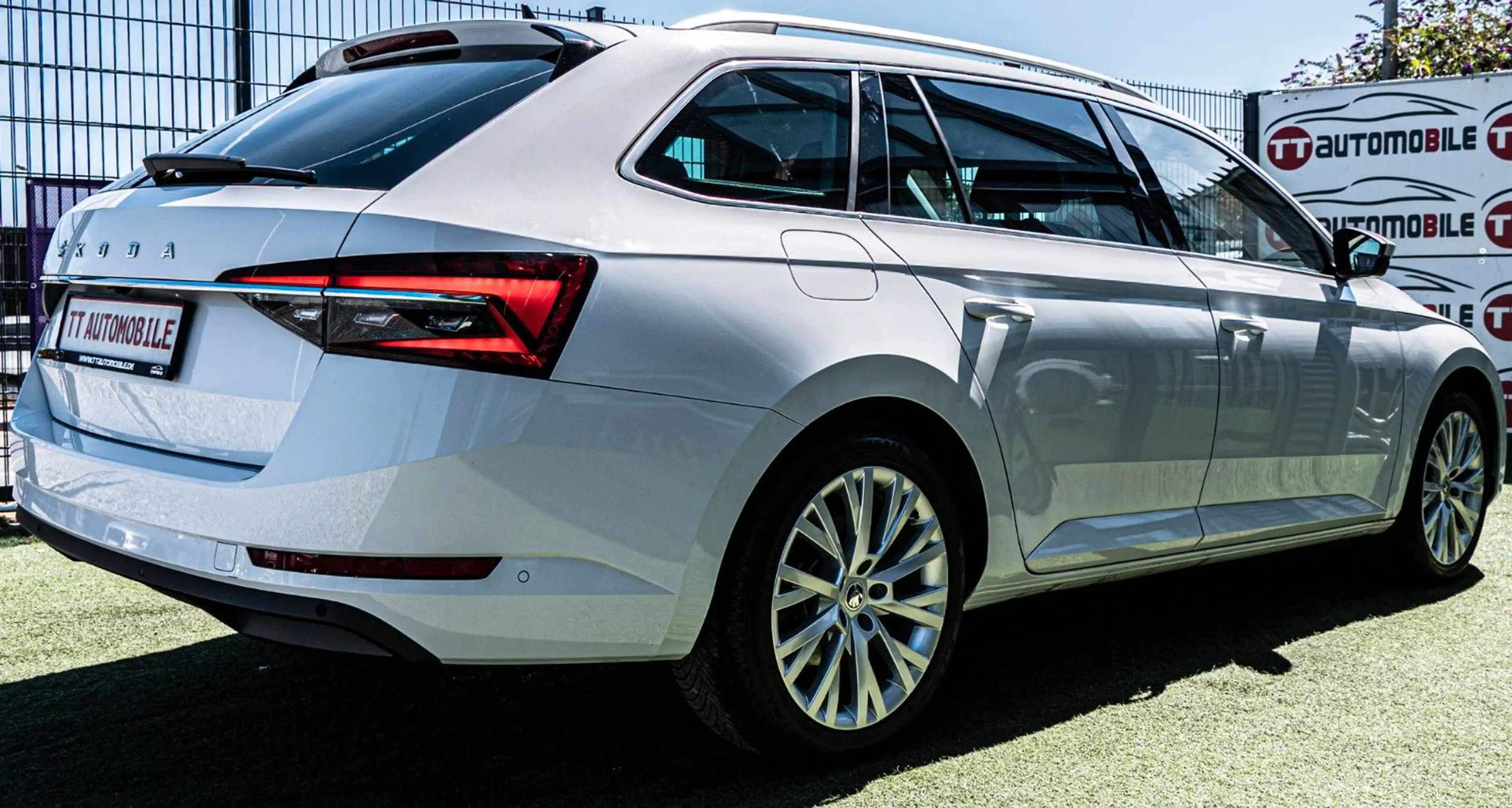 Skoda Superb Style DSG|VIRTUAL|ACC|LHZ|SHZ|AHK|SPURH. — photo 5