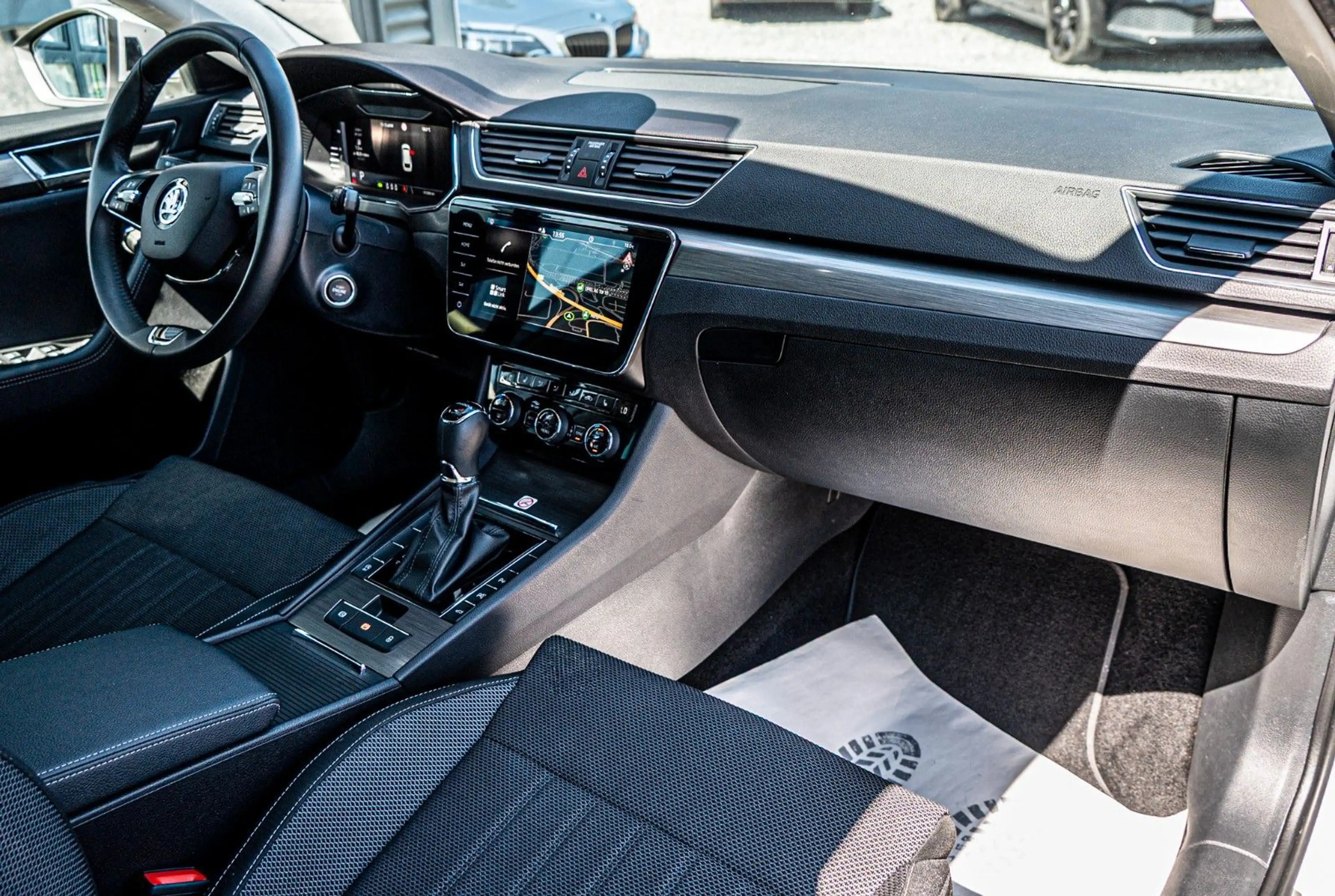 Skoda Superb Style DSG|VIRTUAL|ACC|LHZ|SHZ|AHK|SPURH. — photo 13