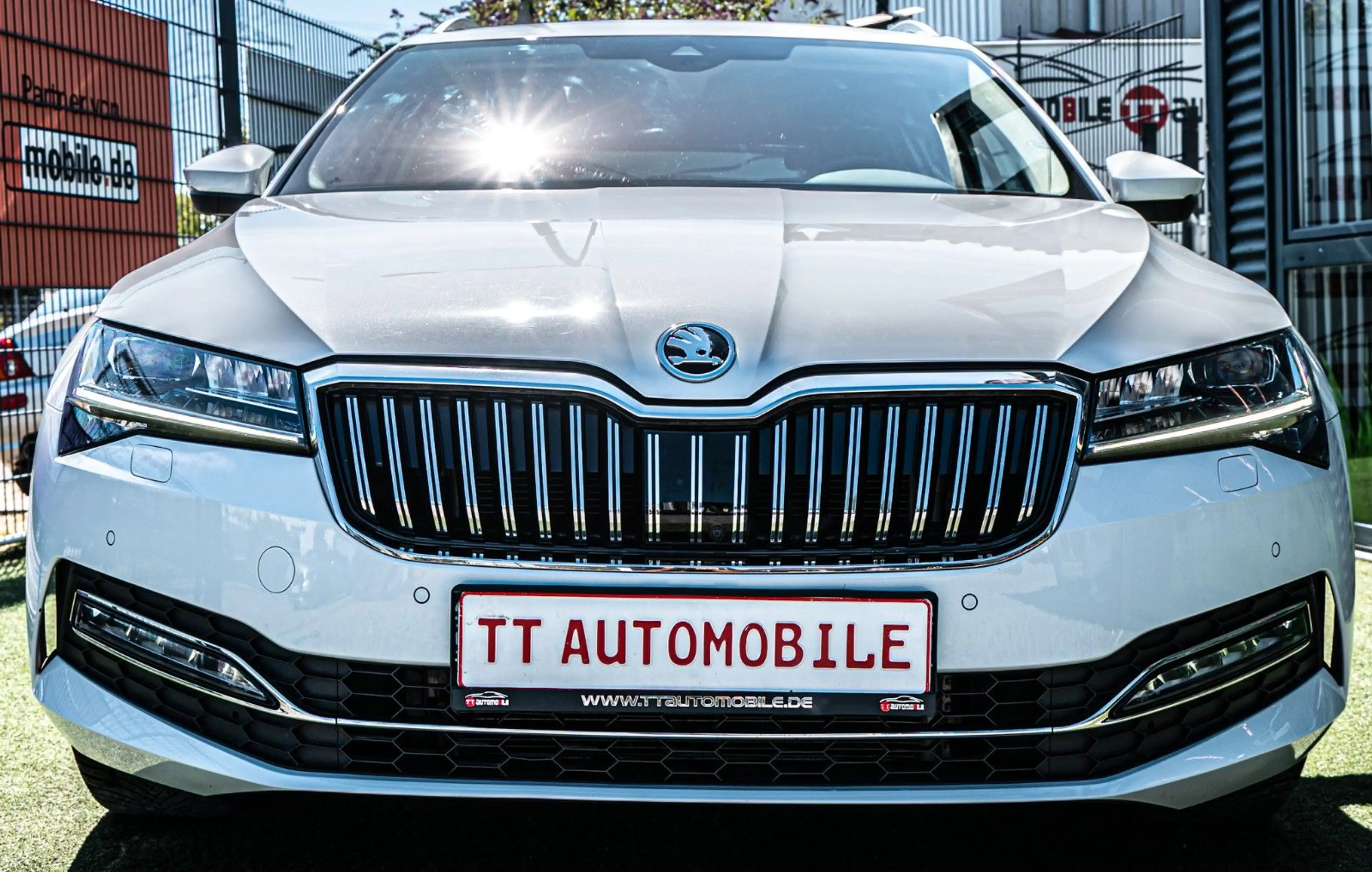 Skoda Superb Style DSG|VIRTUAL|ACC|LHZ|SHZ|AHK|SPURH. — photo 3