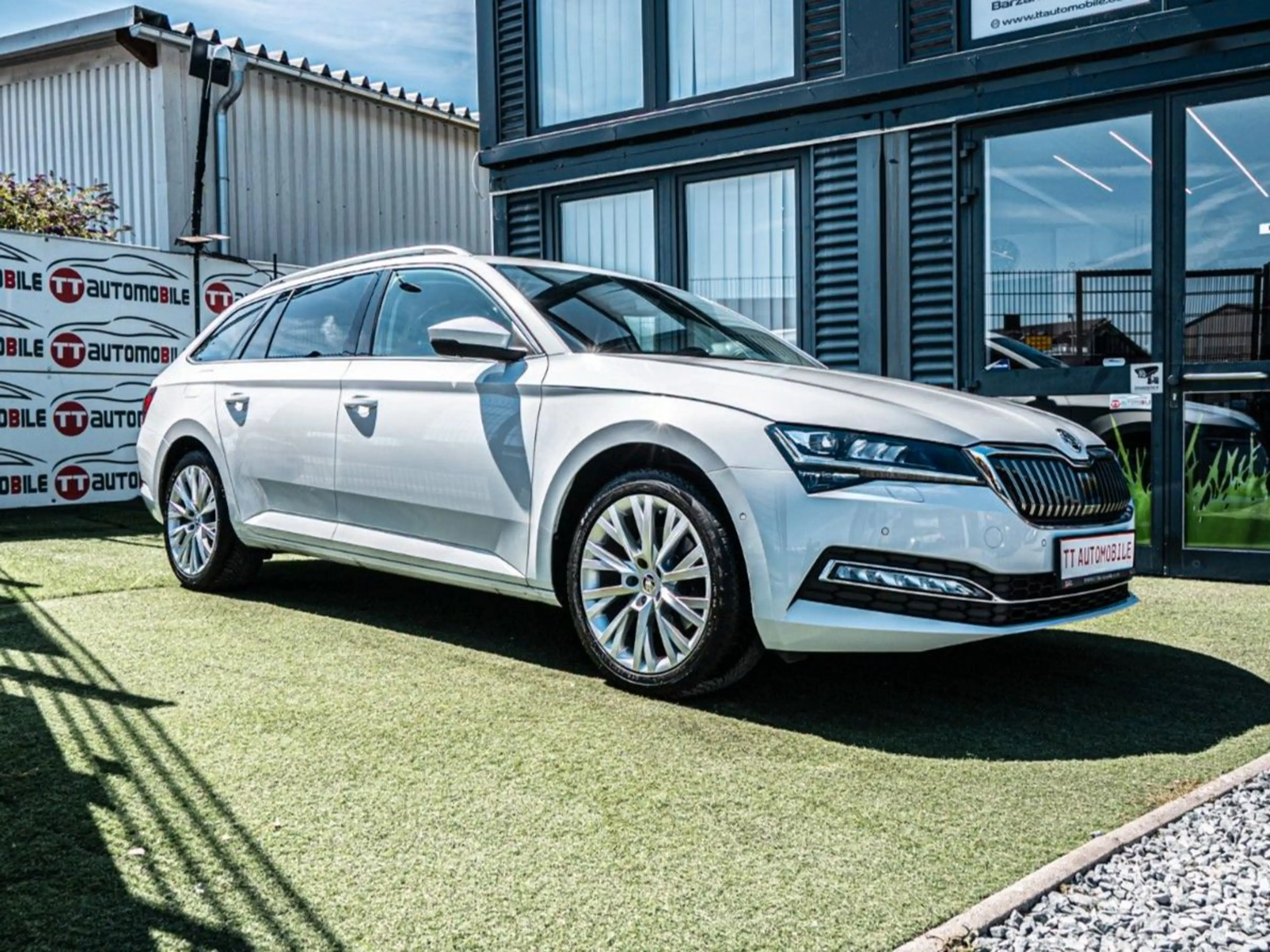 Skoda Superb Style DSG|VIRTUAL|ACC|LHZ|SHZ|AHK|SPURH.