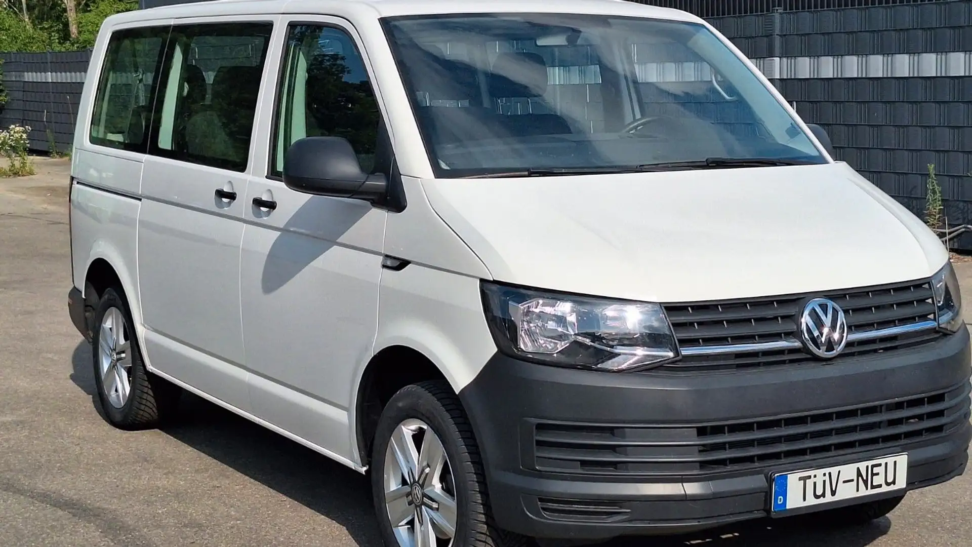 Volkswagen T6 Transporter T6  Bus 9-Sitze Navi PDC TüV+Service Neu! Blanc - 1