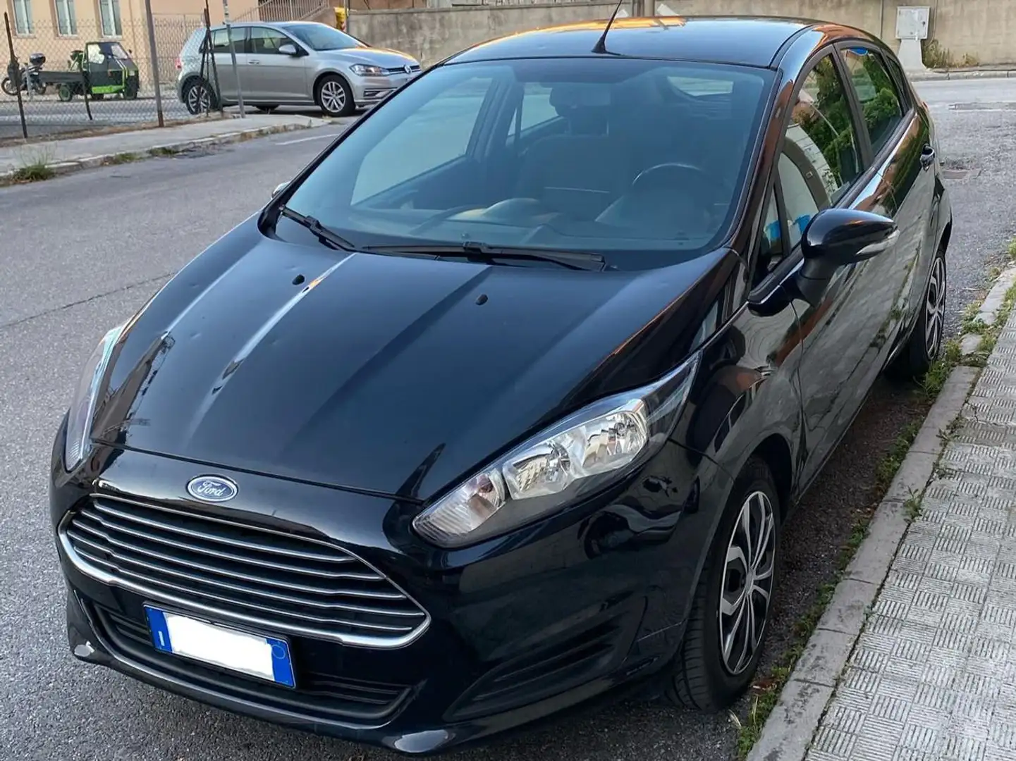 Ford Fiesta Fiesta 5p 1.4 16v Ikon Business Gpl Nero - 1