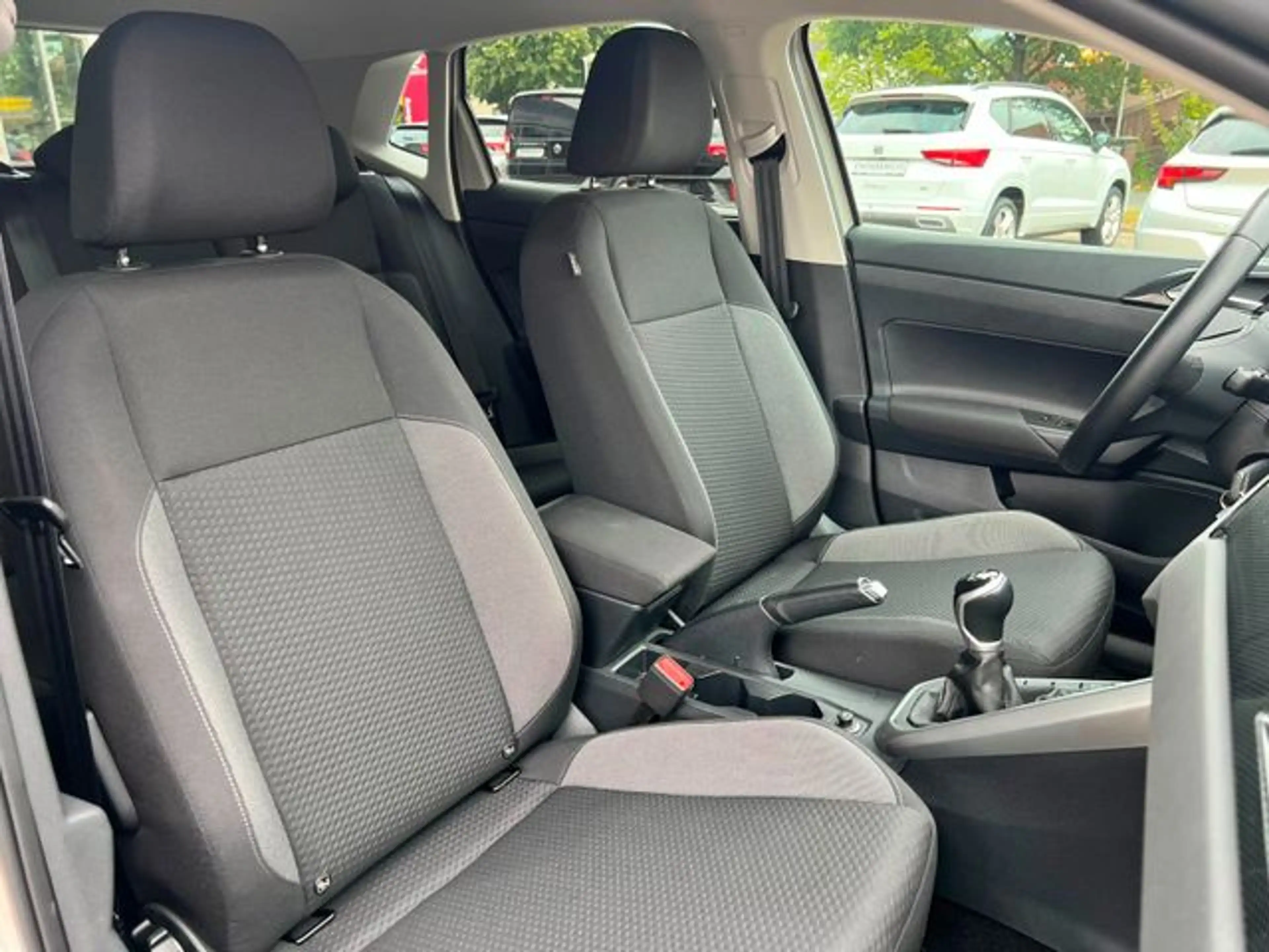 Volkswagen Polo VI  1.0 Active LED 2-ZONEN SHZ ALU APP  Active — photo 9