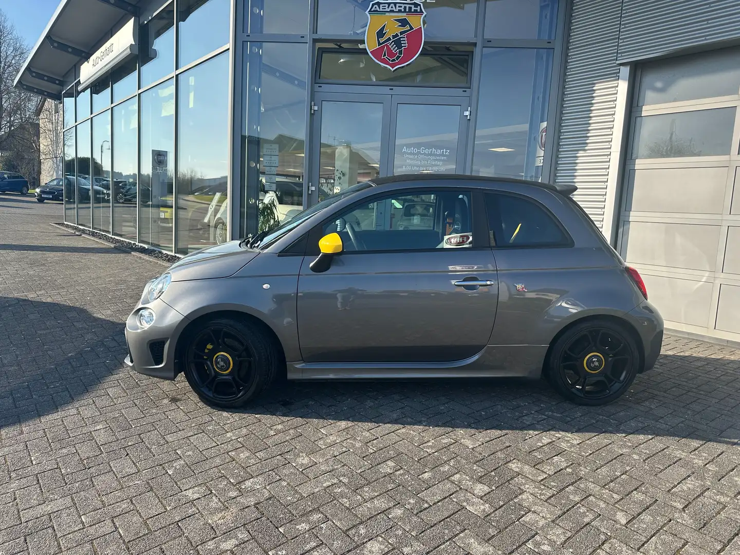 Abarth 595C F595 / Sport-Ledersitze / Sportfahrwerk / CarPlay Grau - 2