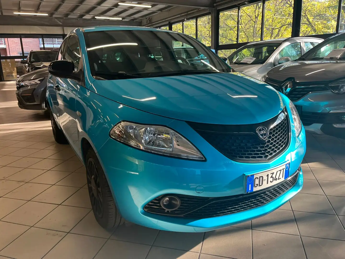 Lancia Ypsilon Ypsilon 1.0 FireFly 5 porte  Hybrid Ecochic Gold Blu/Azzurro - 1