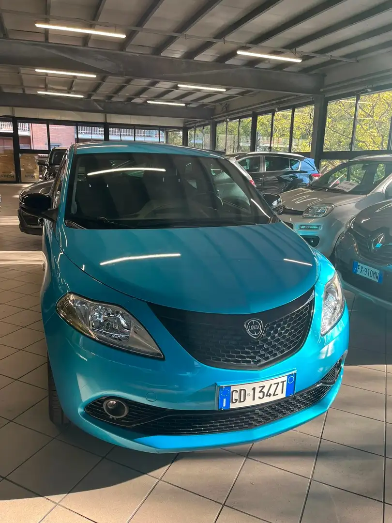 Lancia Ypsilon Ypsilon 1.0 FireFly 5 porte  Hybrid Ecochic Gold Blu/Azzurro - 2