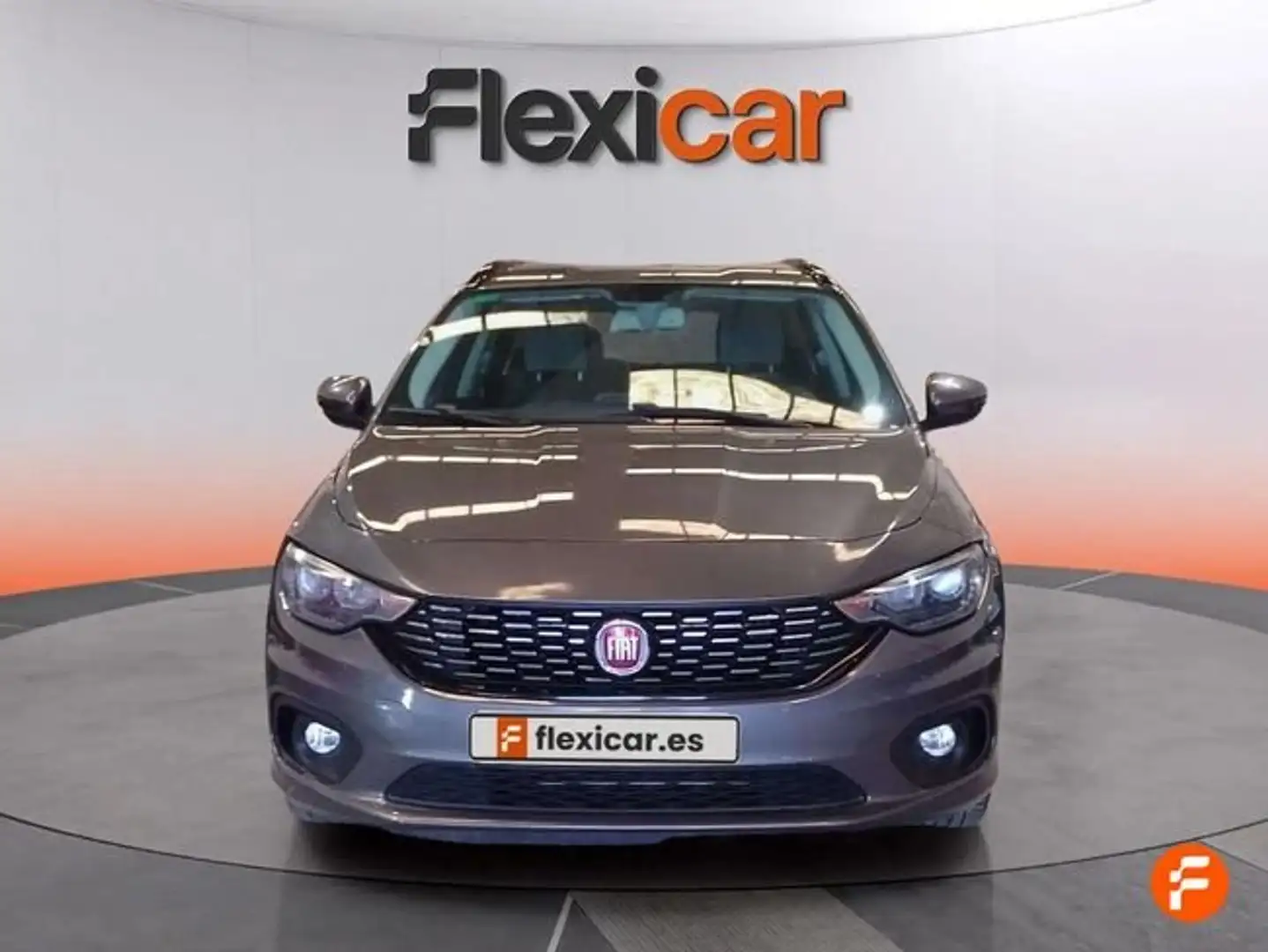 Fiat Tipo 1.4 16v Lounge 70kW (95CV) gasolina SW Gris - 2
