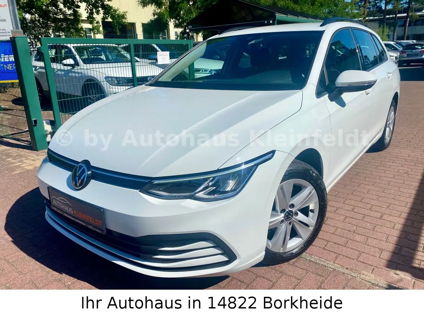 Volkswagen Golf VIII Variant Life |PDC|CARPLAY|LED Wit - 1