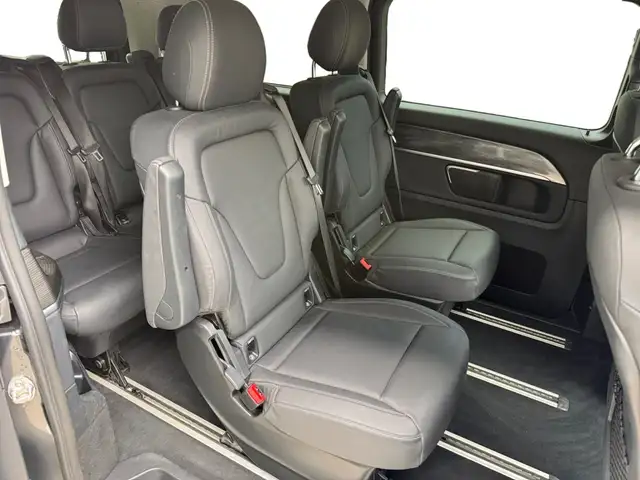 Mercedes-Benz EQV view 12