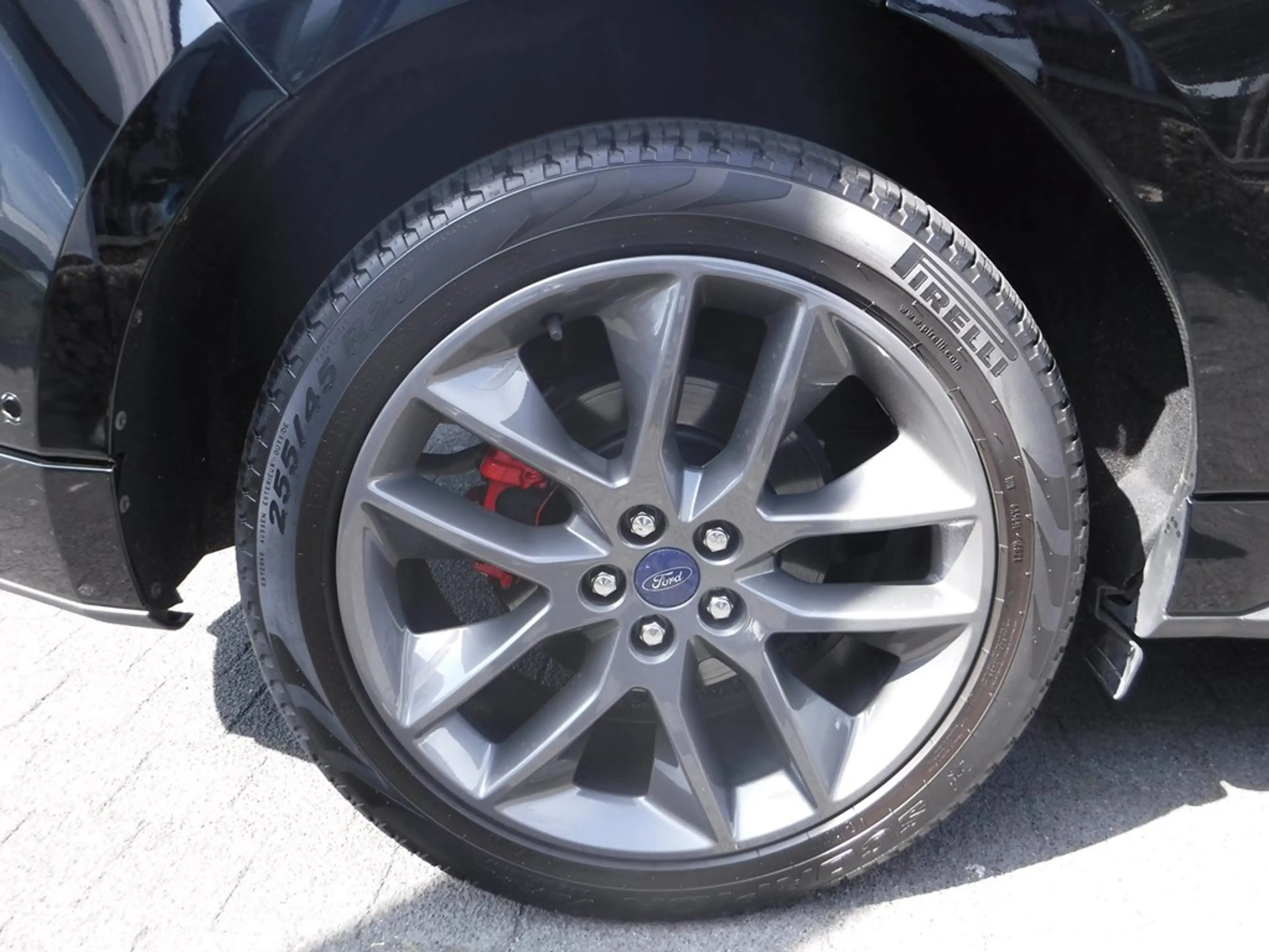 Ford Edge TDCi AWD ST-Line — photo 14
