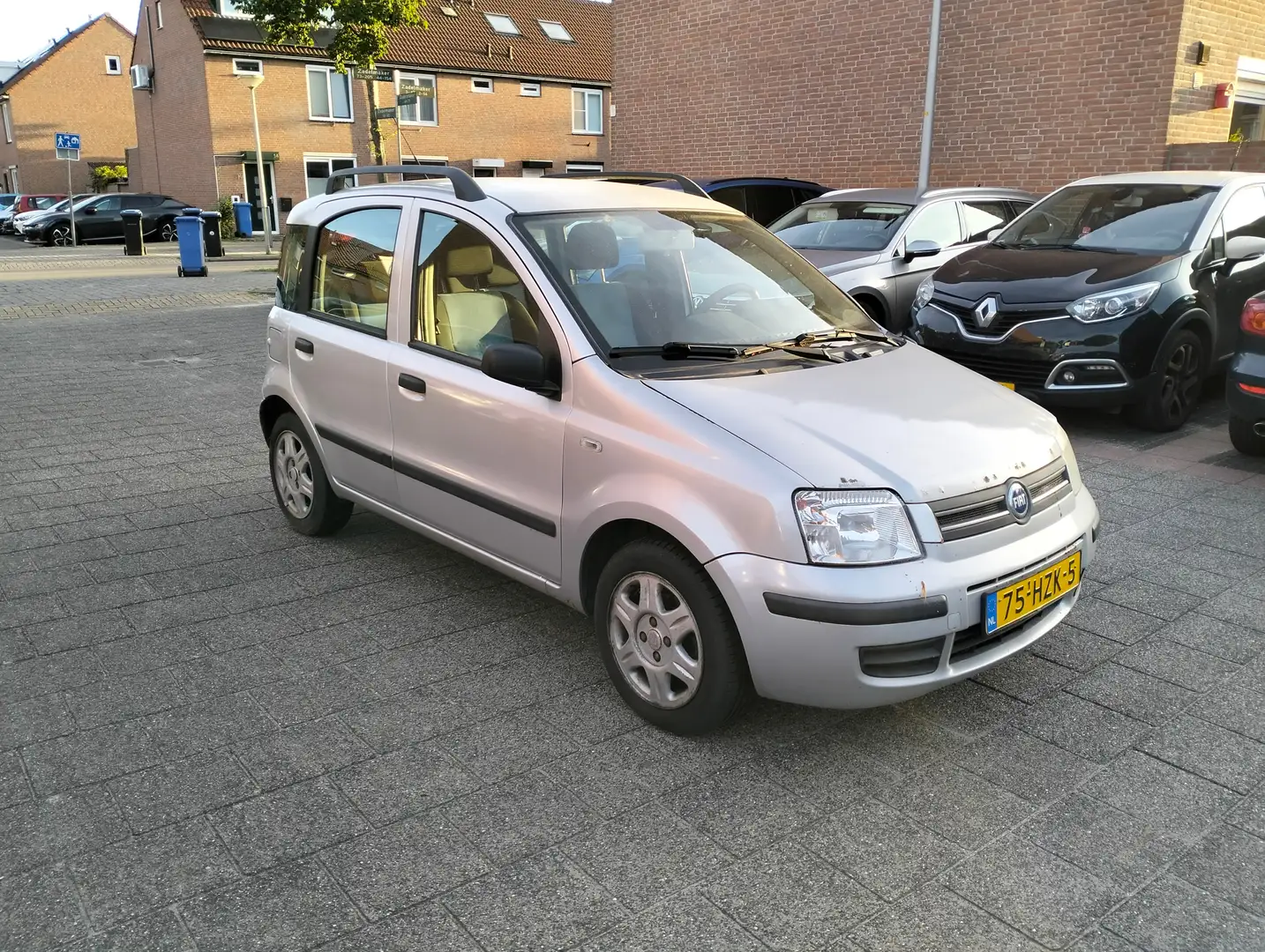 Fiat Panda Panda 1.2 Edizione Cool Grijs - 1