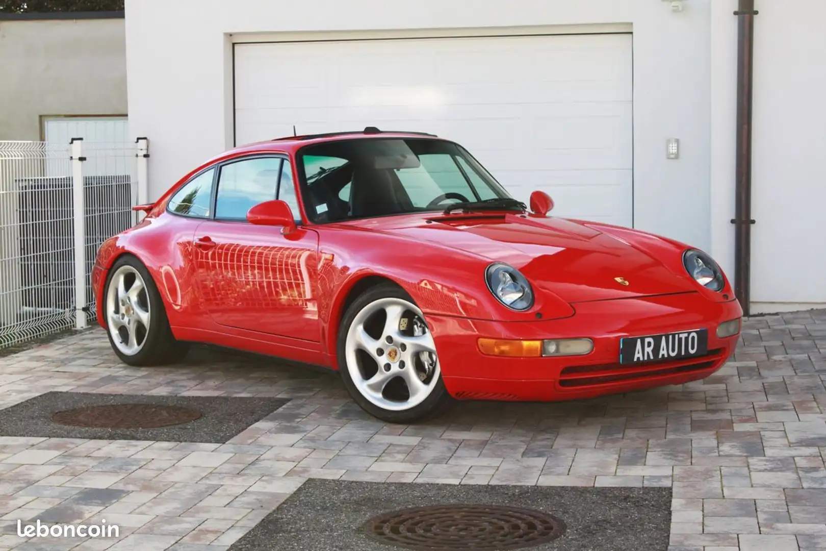 Porsche 993 (993) Carrera 4 286Ch Varioram EU Specs Facture d'achat Dossier de suivi Rouge Indien Sièges électriques Toit ouvrant Ech Rouge - 1