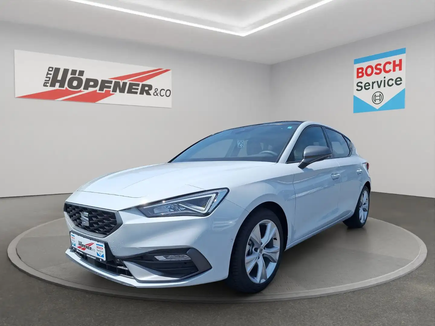 SEAT Leon FR 1.0 TSI Pano / Navi / Beats / Voll-LED Blanc - 1