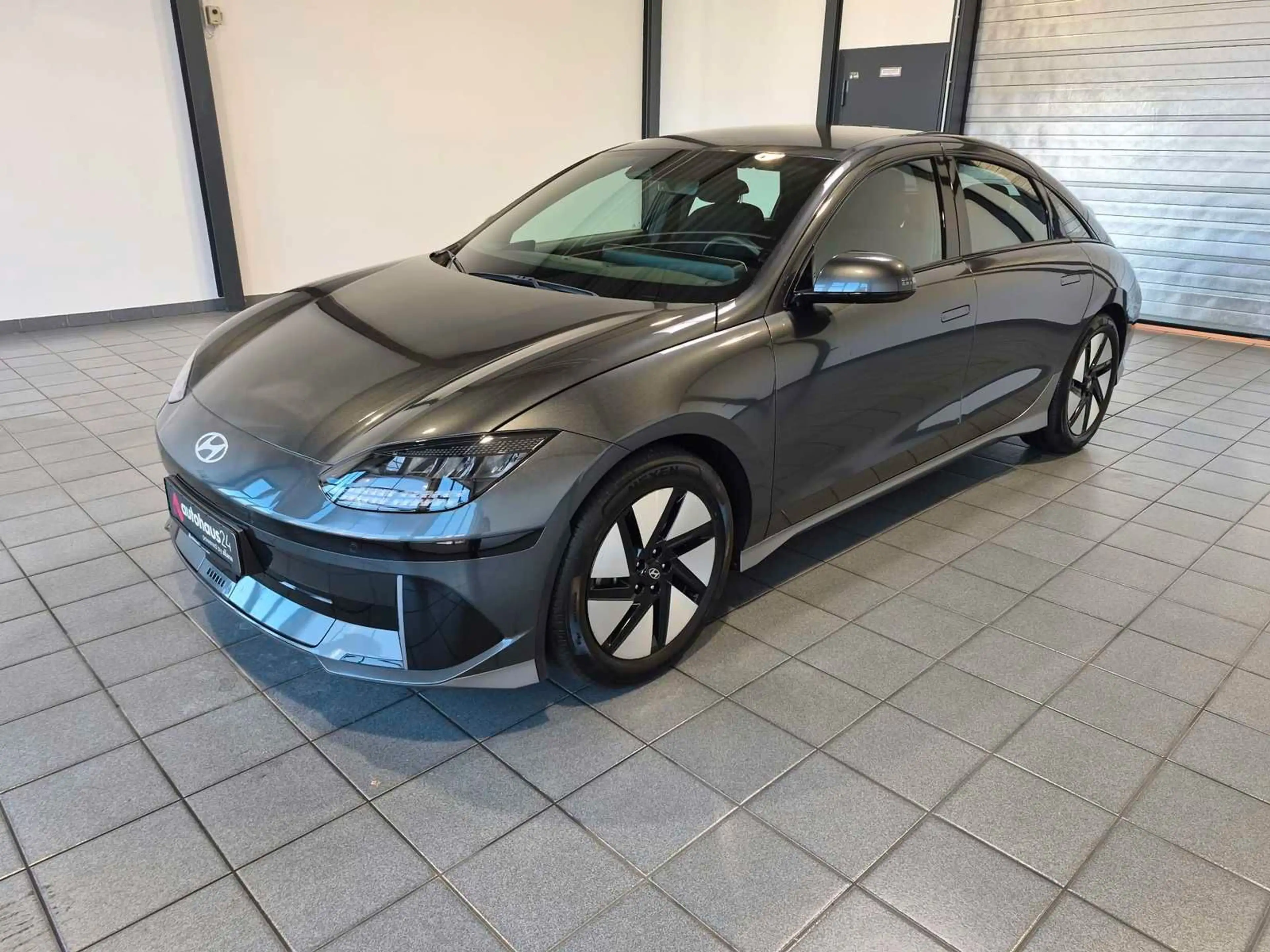 Hyundai IONIQ 6 Dynamiq 53kWh ACC|Navi|LED|Kamera — photo 3