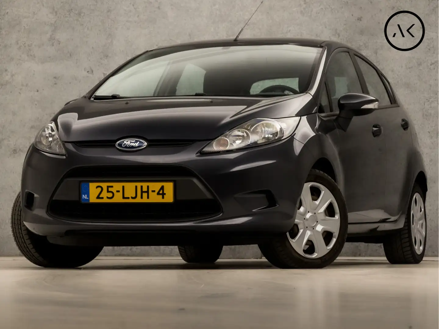 Ford Fiesta 1.25 Limited (YOUNGTIMER, AIRCO, MULTIFUNCTIONEEL Grijs - 1