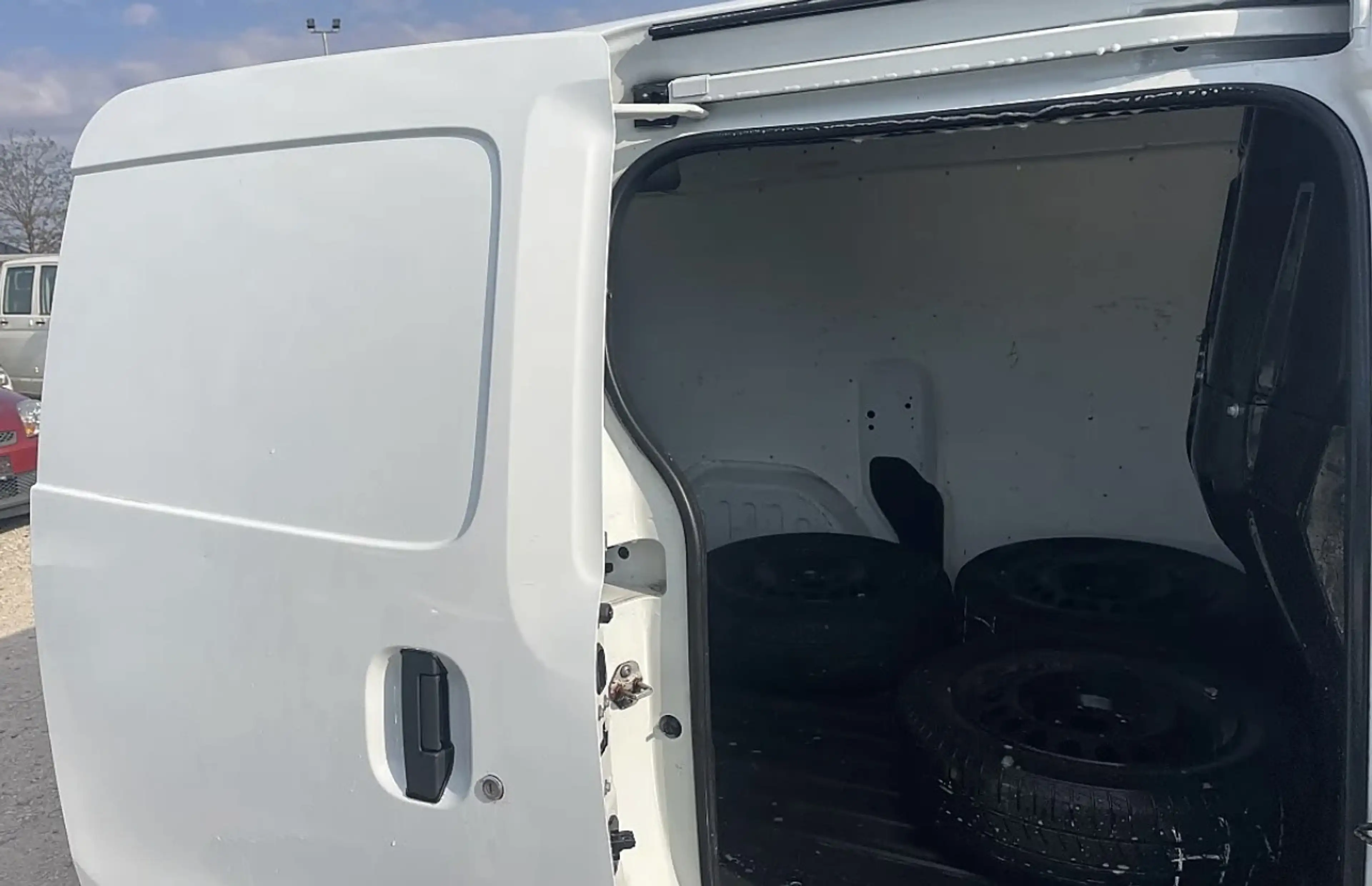 Dacia Dokker Dacia Dokker Van dCi 75 Transporter / Kastenwagen — photo 9