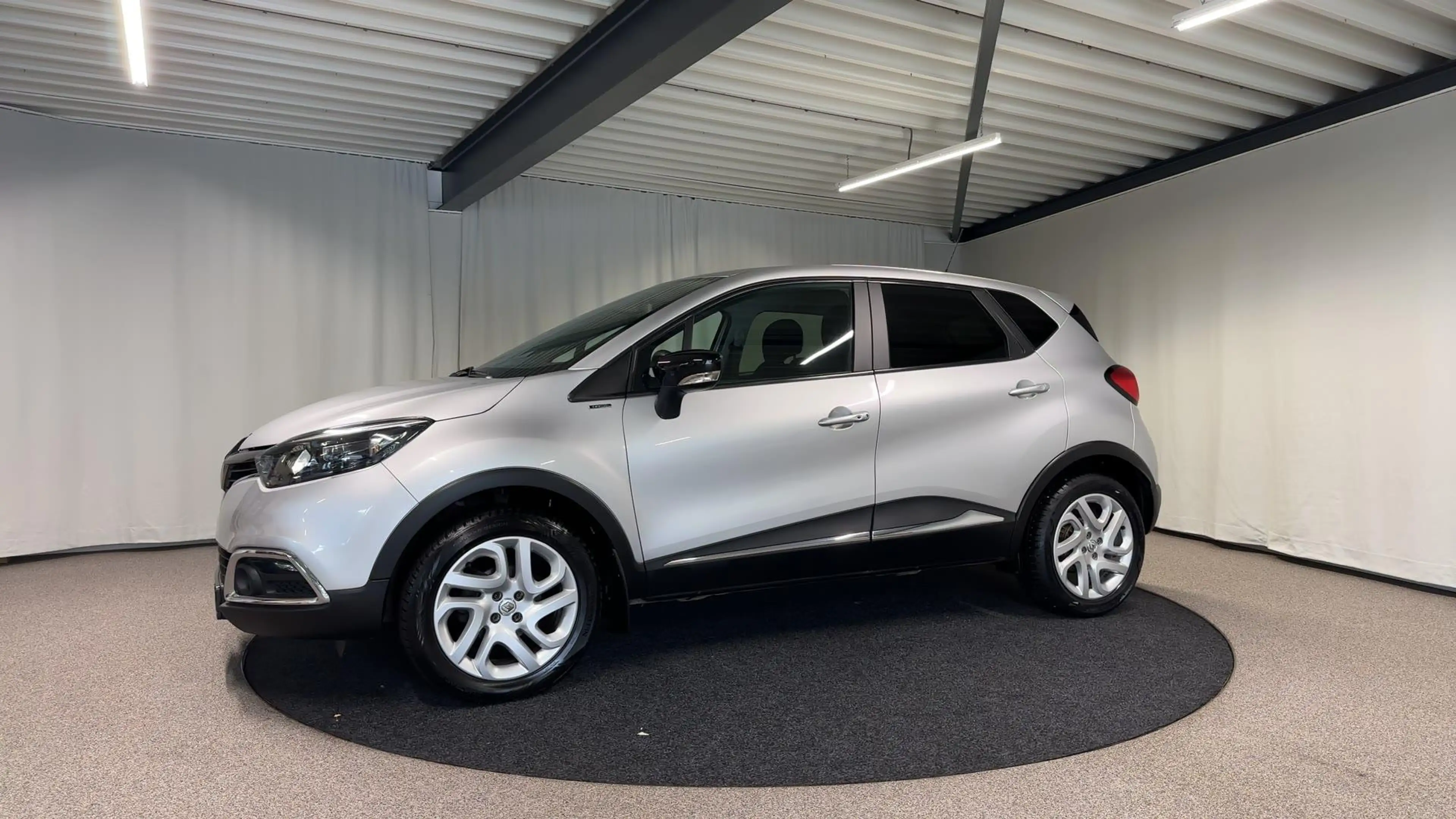 Renault Captur 0.9 TCe Limited Trekhaak | Navigatie — photo 7